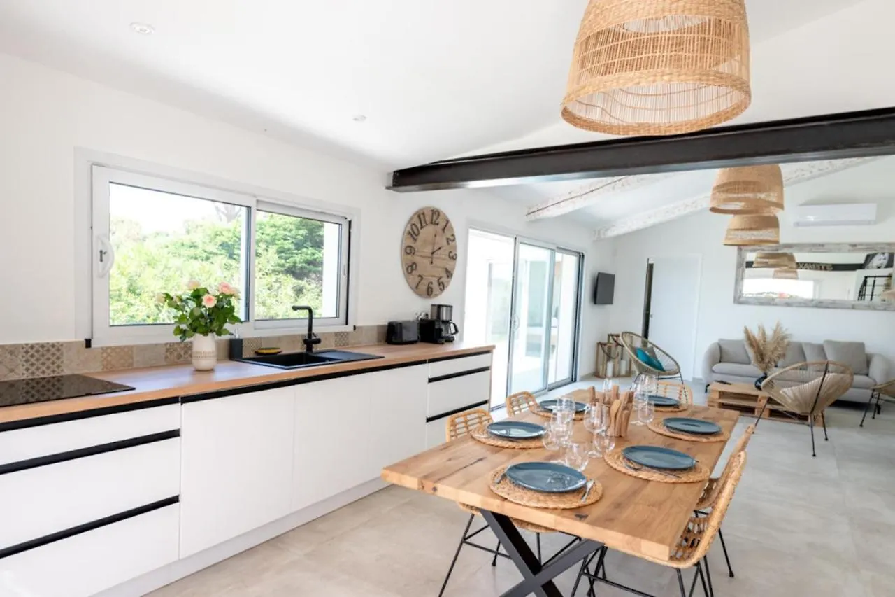 Splendid Villa With Swimming Pool & Sea View Saint-Peire-sur-Mer
