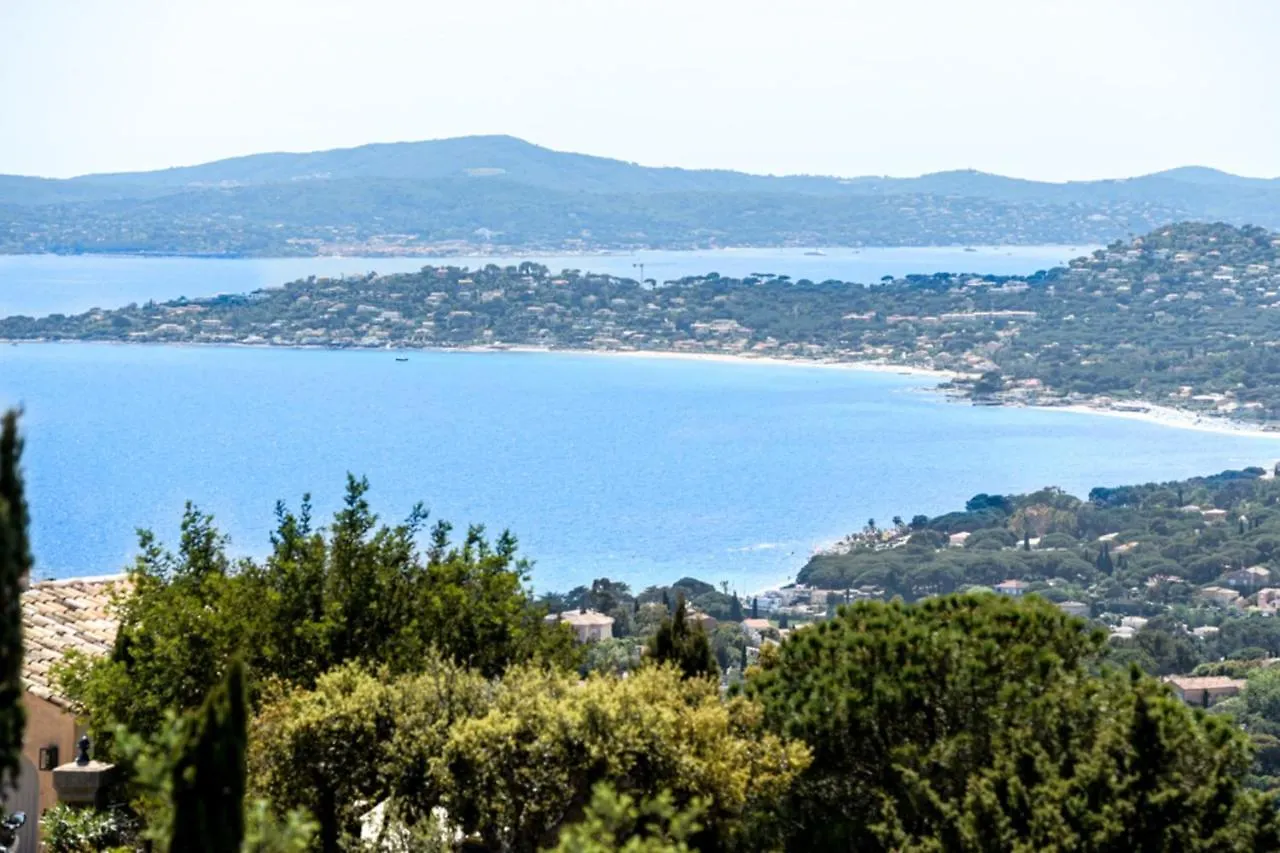 Splendid Villa With Swimming Pool & Sea View Saint-Peire-sur-Mer Holiday home